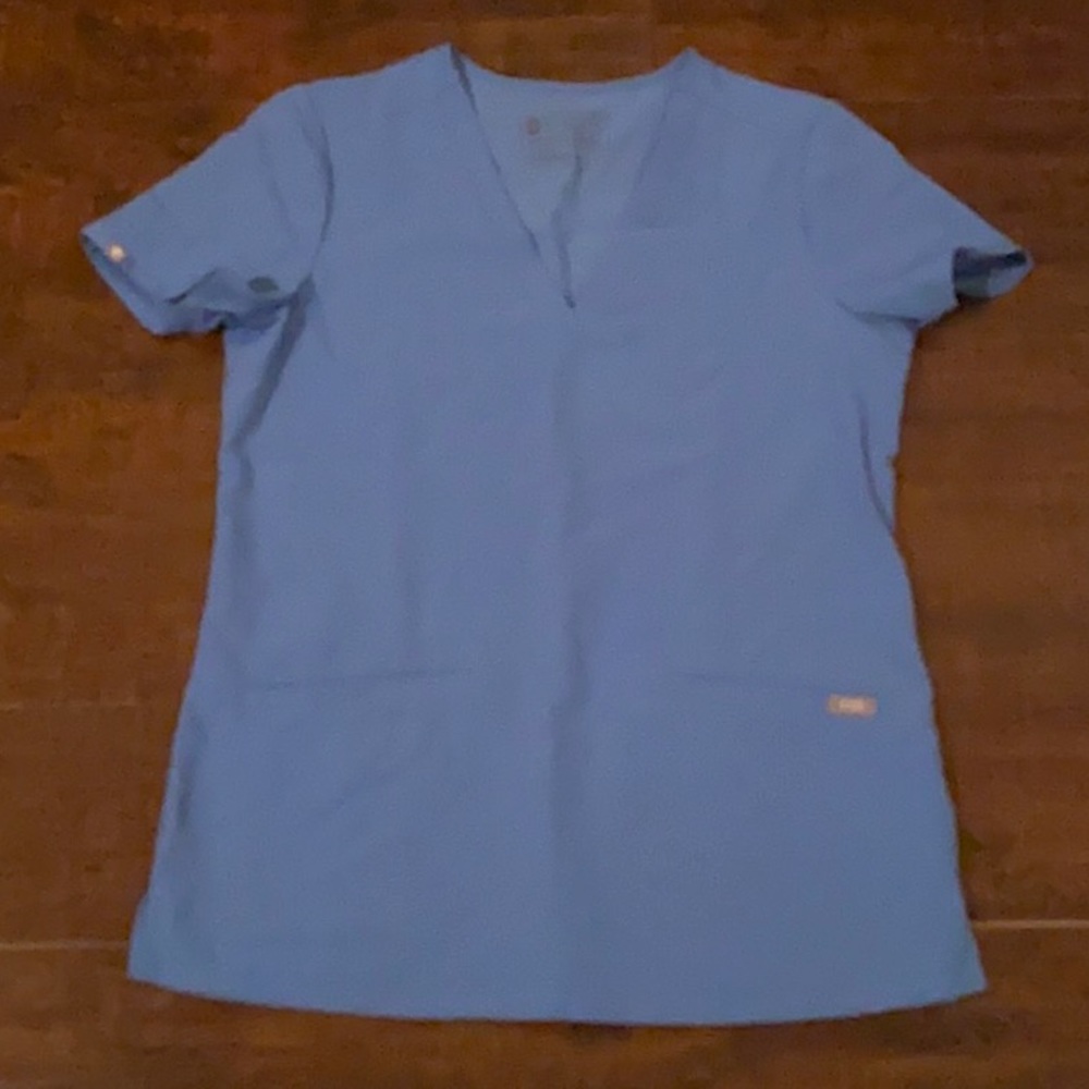 FIGS Casma scrub top in ciel blue